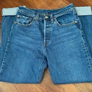 mid rise straight leg Levi 501s